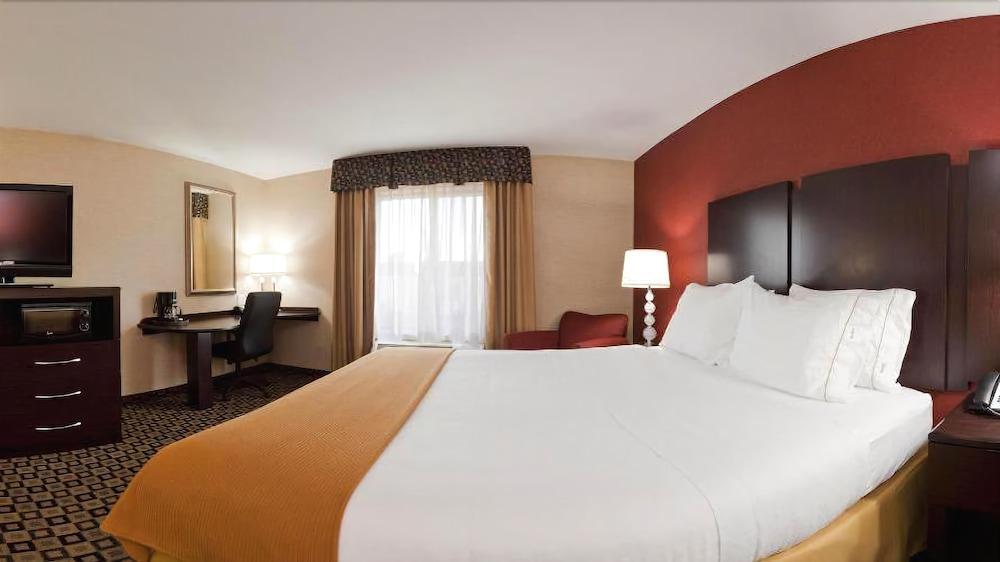 Holiday Inn Express Hotel & Suites Crawfordsville By Ihg Exterior foto