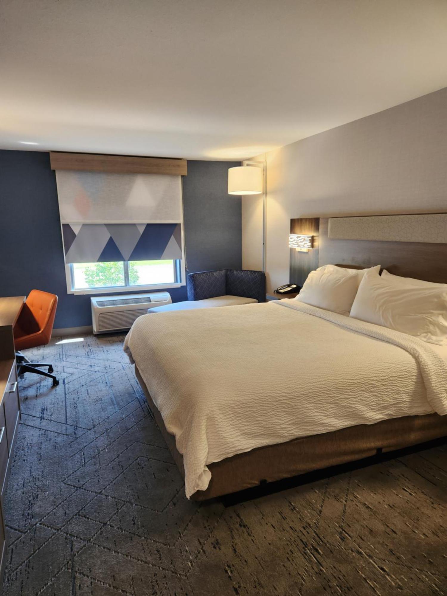 Holiday Inn Express Hotel & Suites Crawfordsville By Ihg Exterior foto